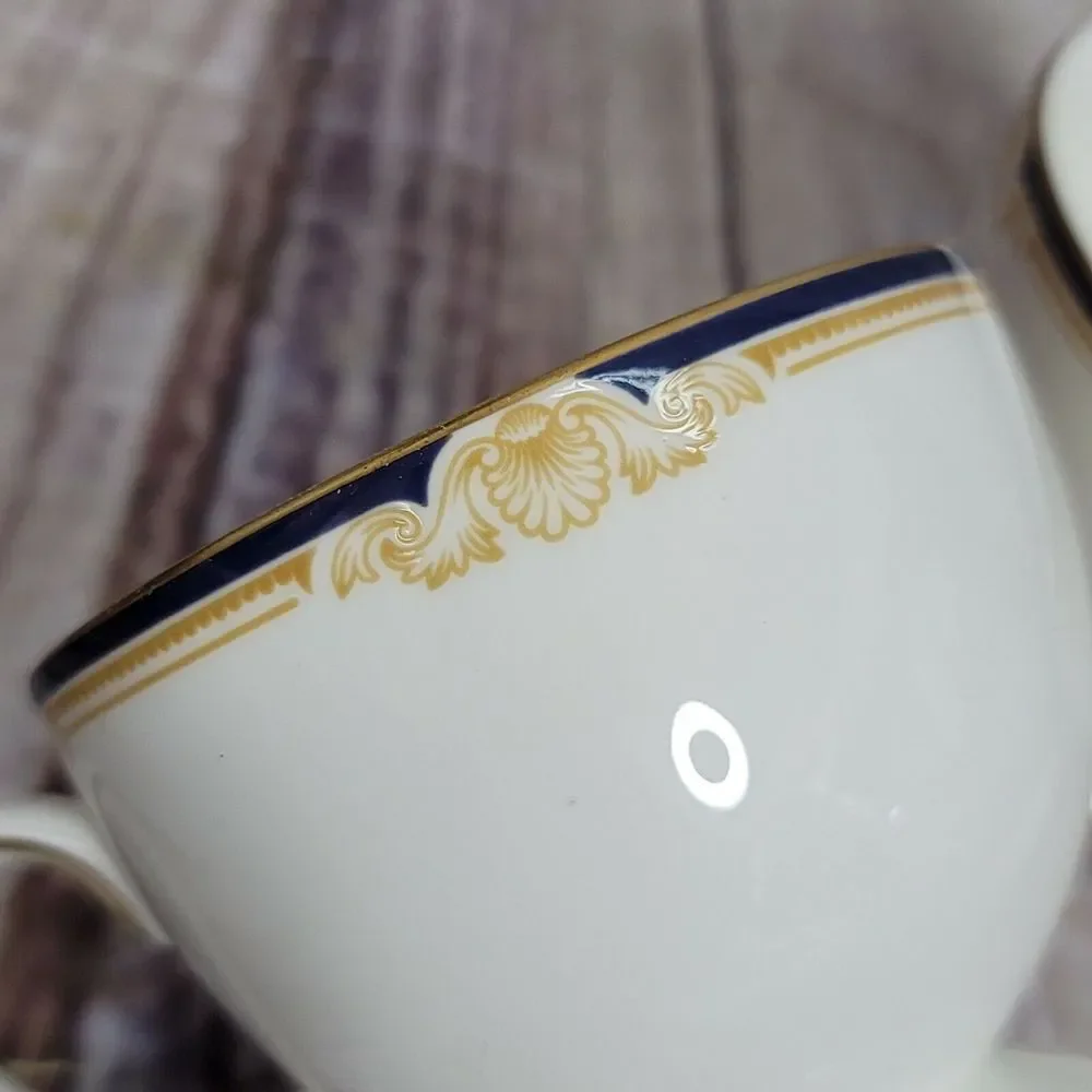 SET OF 2 Wedgewood Cavendish Leigh Shape Tea Cup & Saucer Set Fine‎ Bone China